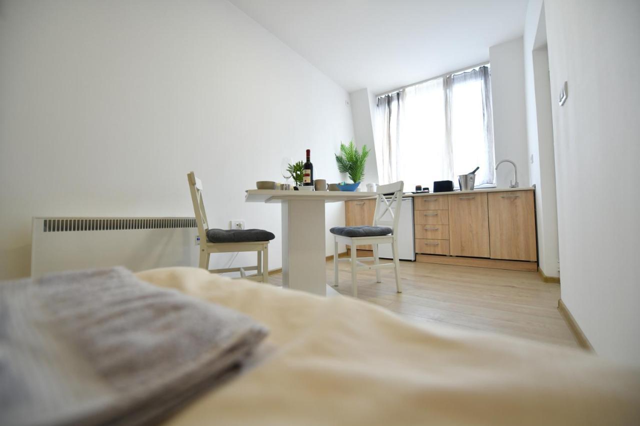 West In Apartments Čačak Zewnętrze zdjęcie