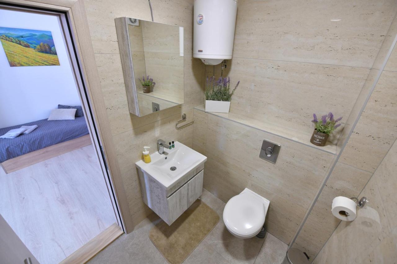 West In Apartments Čačak Zewnętrze zdjęcie