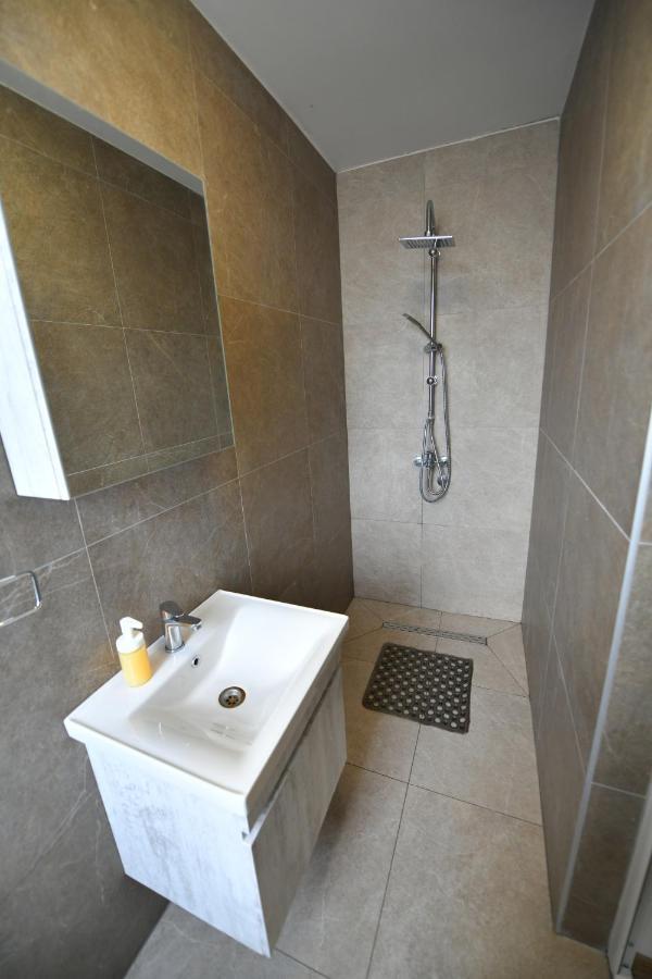 West In Apartments Čačak Zewnętrze zdjęcie