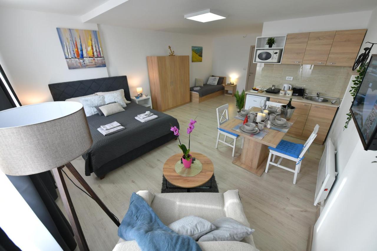 West In Apartments Čačak Zewnętrze zdjęcie