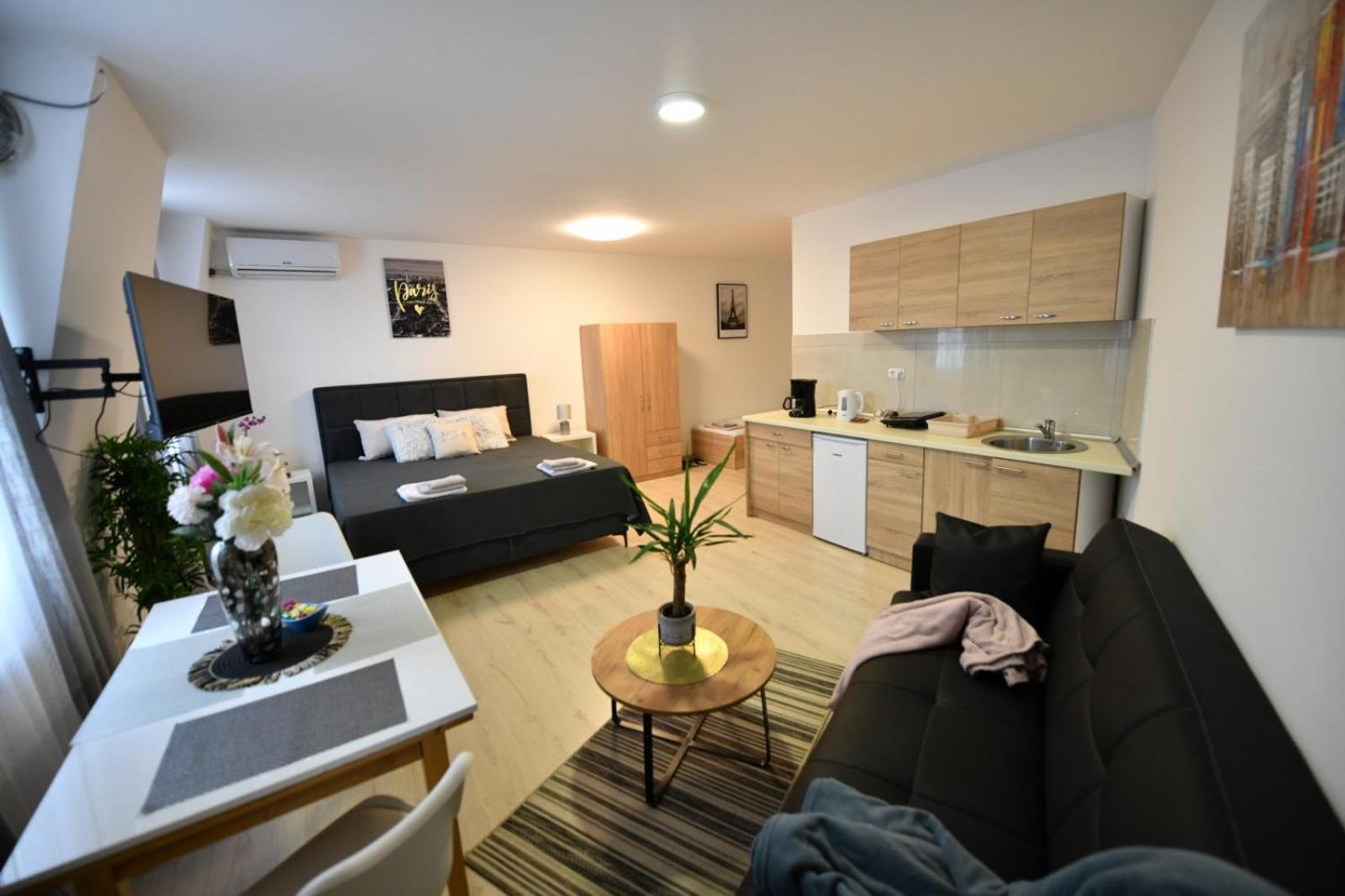 West In Apartments Čačak Zewnętrze zdjęcie